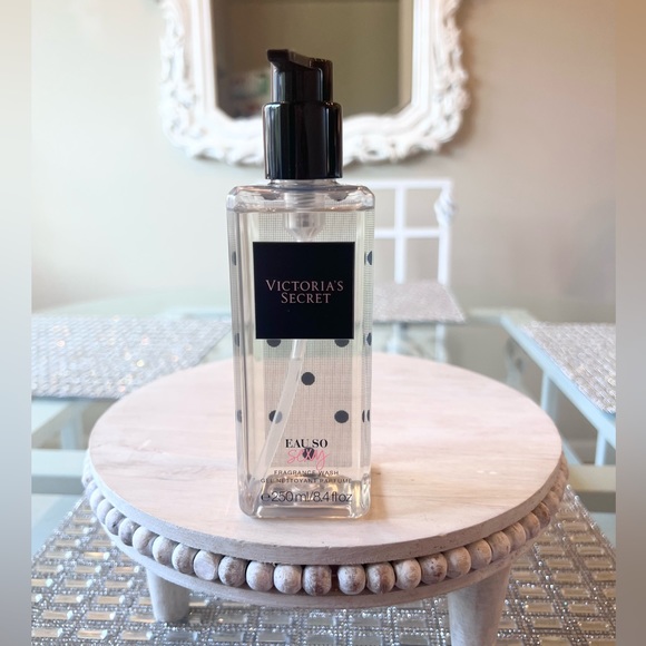 🖤 EAU SO SEXY Body Wash Victoria’s Secret 8.4 oz NEW - Picture 2 of 2